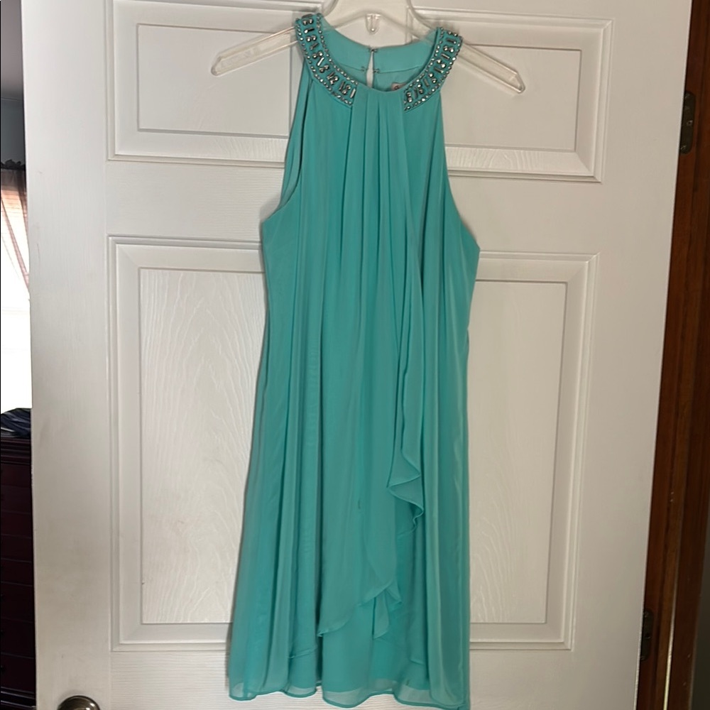 Elegant Turquoise Sleeveless Dress